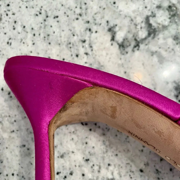 Manolo Blahnik Mulussanhan Mules Sandals Satin Crystal Buckle Pink Size 38.5 - Picture 12 of 16